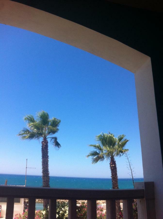 Edificio Cannizzo Scoglitti Exteriér fotografie