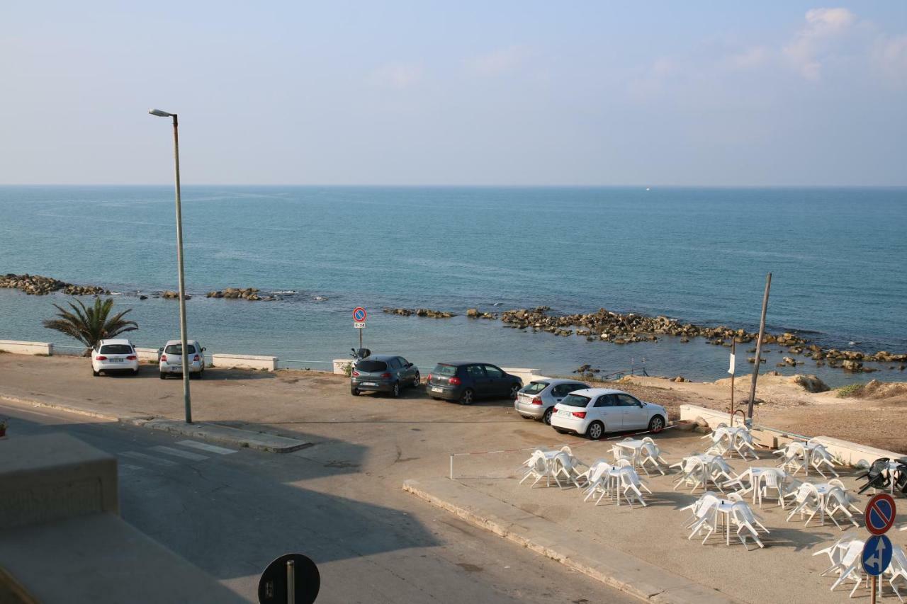Edificio Cannizzo Scoglitti Exteriér fotografie